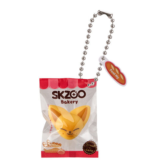 SKZOO Bakery Charm gashapon, boxed capsule and display card