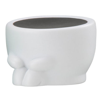 Glowing Town Bound: The Case of a Coffee Shop