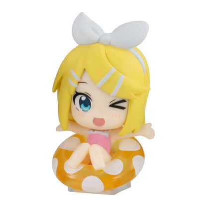 Hatsune Miku summer gashapon figure - side detail