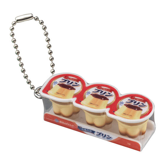 Megmilk Snow Brand Miniature Charm gashapon by Bandai, detail of the double charm construction