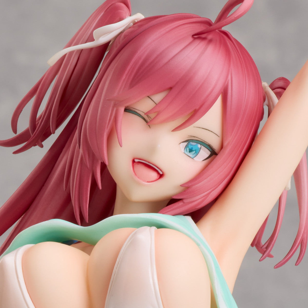 Socie figure – included base detail