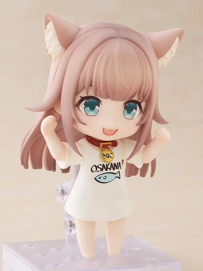 Kinako figure – alternate three-quarter angle