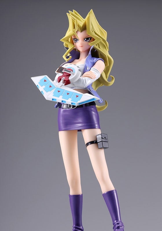 Mai Valentine Yu-Gi-Oh! Duel Monsters figure – high-angle view