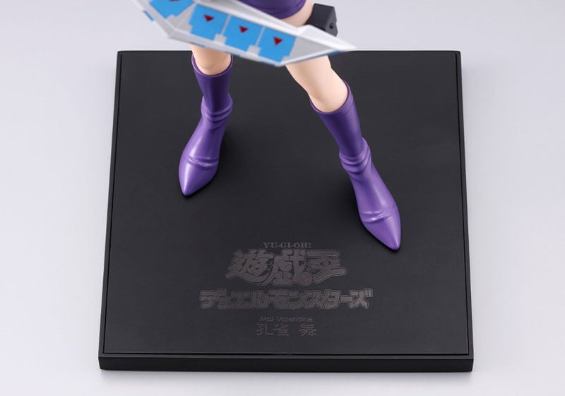Mai Valentine Yu-Gi-Oh! Duel Monsters figure – alternate detail shot