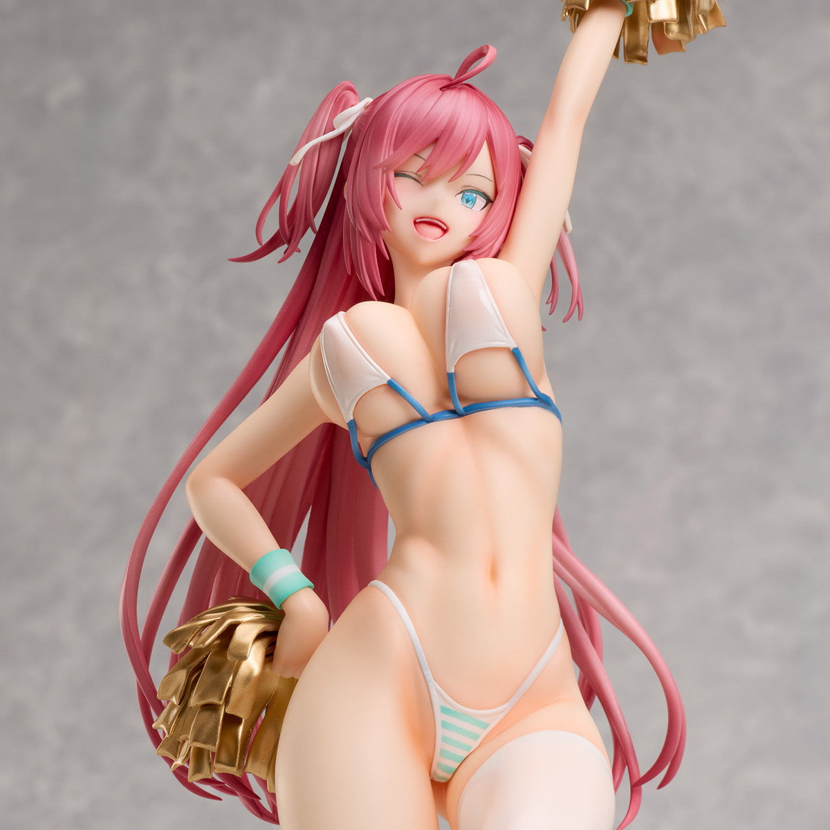 Socie figure – pose detail