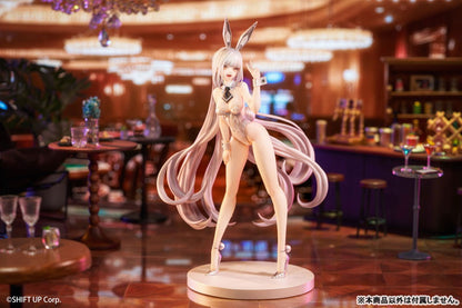 Noir & Blanc Goddess of Victory: NIKKE figure – close-up of the legs and base