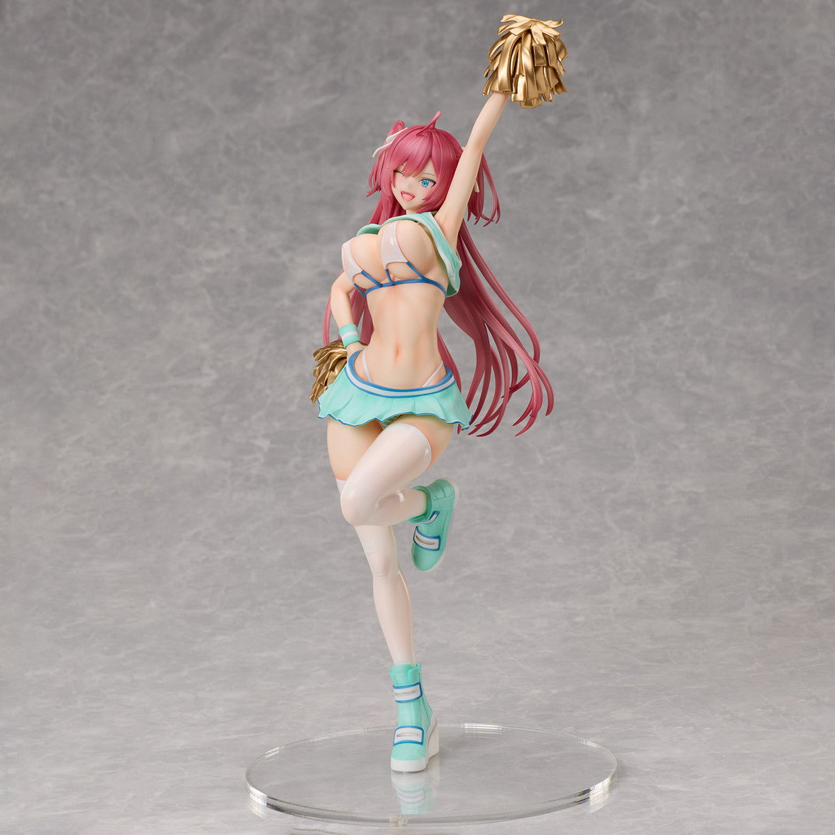 Socie figure – three-quarter front angle