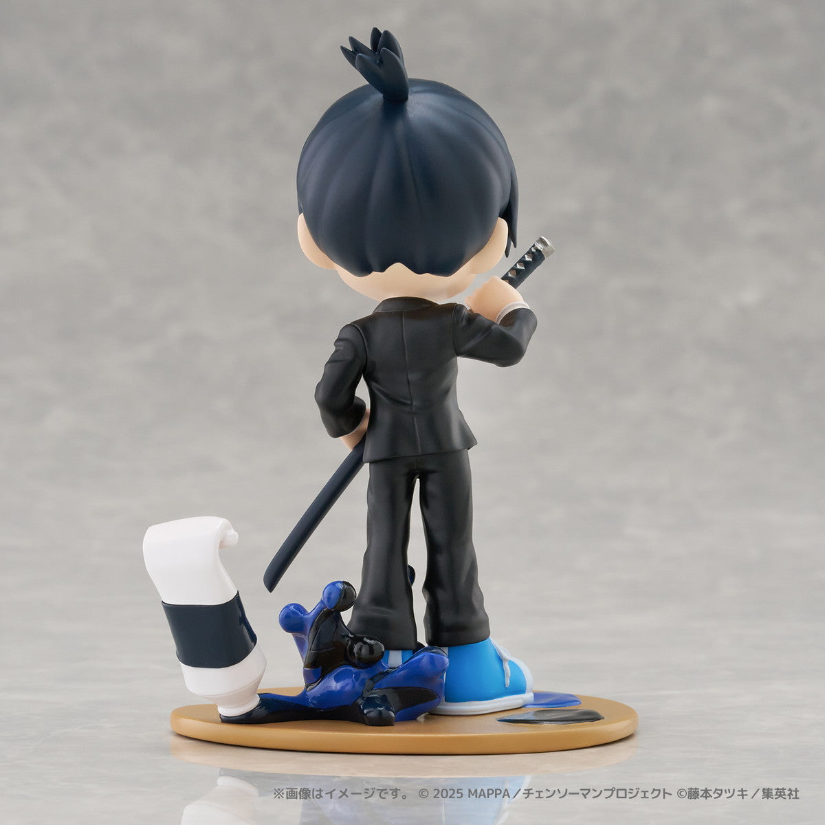Aki Hayakawa Chainsaw Man figure – three-quarter front angle