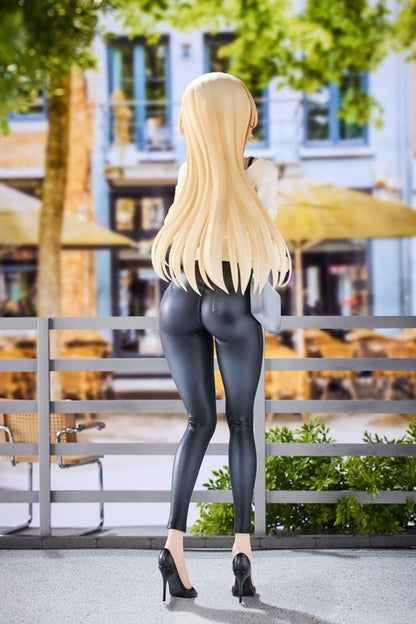 Aoi Koigakubo figure – three-quarter front angle