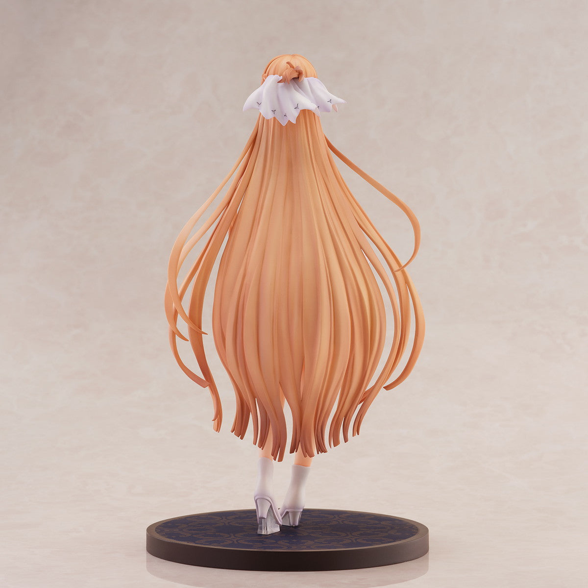 Asuna Sword Art Online figure – rear view