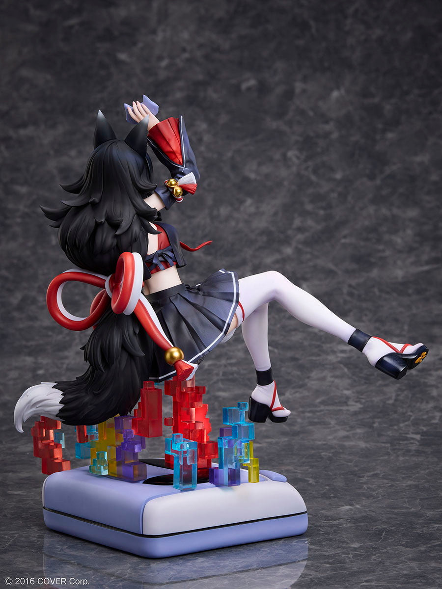 Ookami Mio hololive figure – rear view