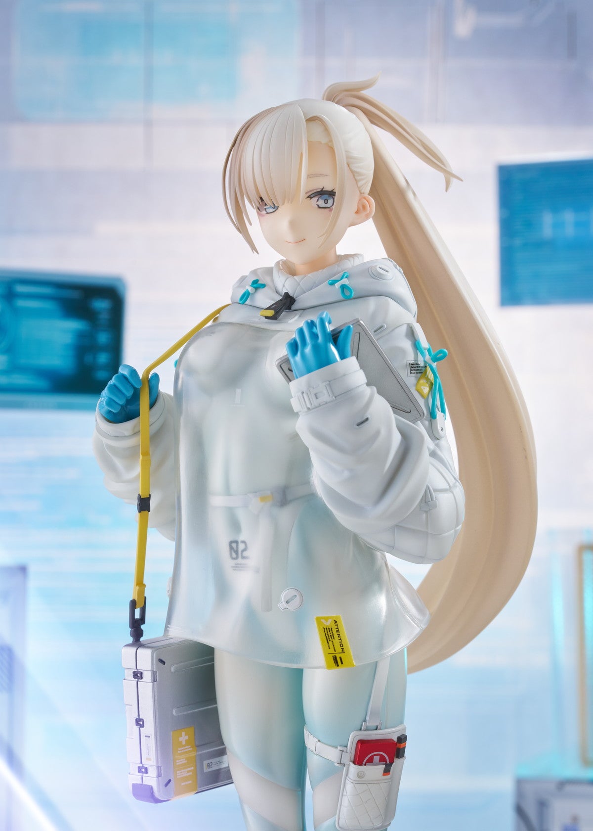 DR. Flower Imitation figure – rear view