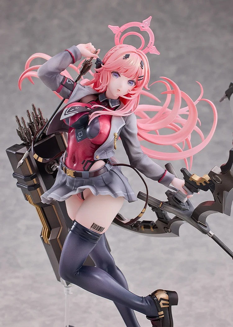 RED COLORS figure – upper body sculpt detail