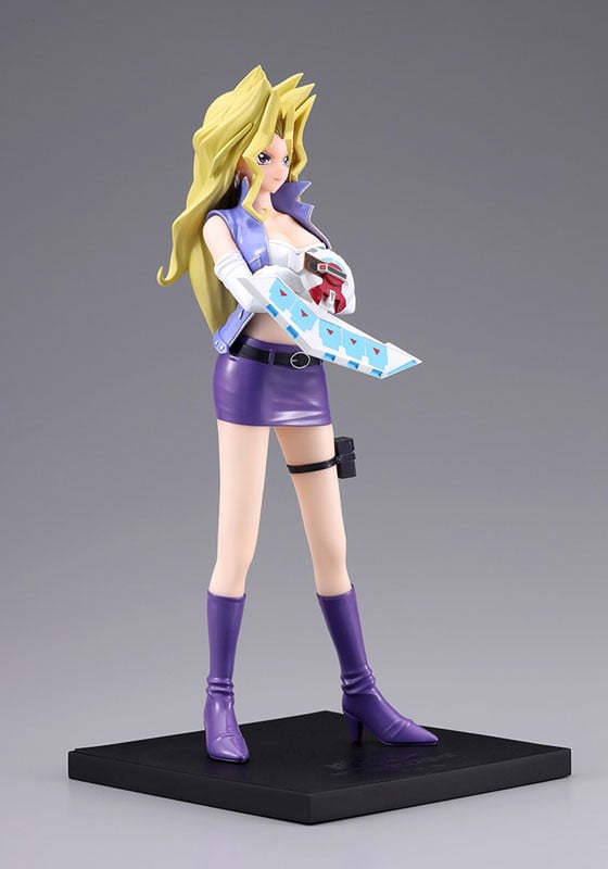 Mai Valentine Yu-Gi-Oh! Duel Monsters figure – upper body sculpt detail