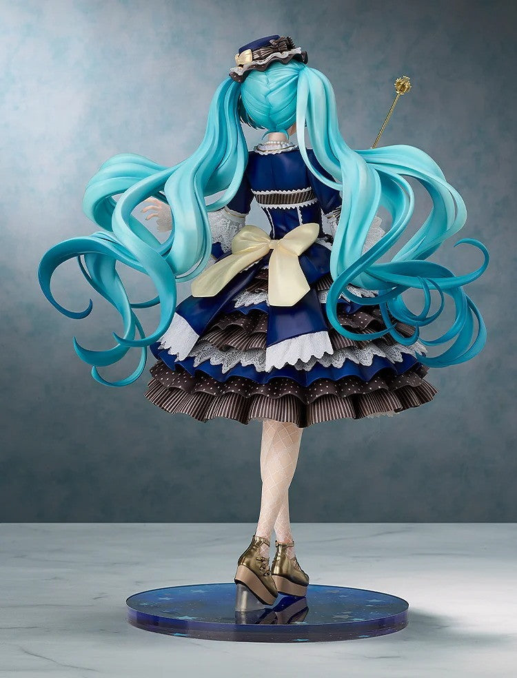 Hatsune Miku Vocaloid figure – lower body sculpt detail