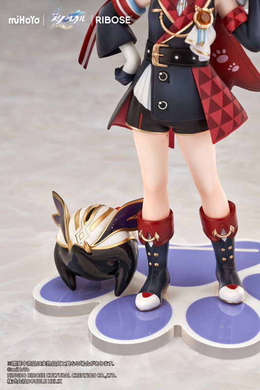 Topaz & Numby Honkai: Star Rail figure – lower body sculpt detail