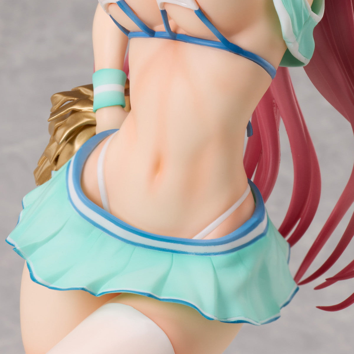 Socie figure – lower body sculpt detail