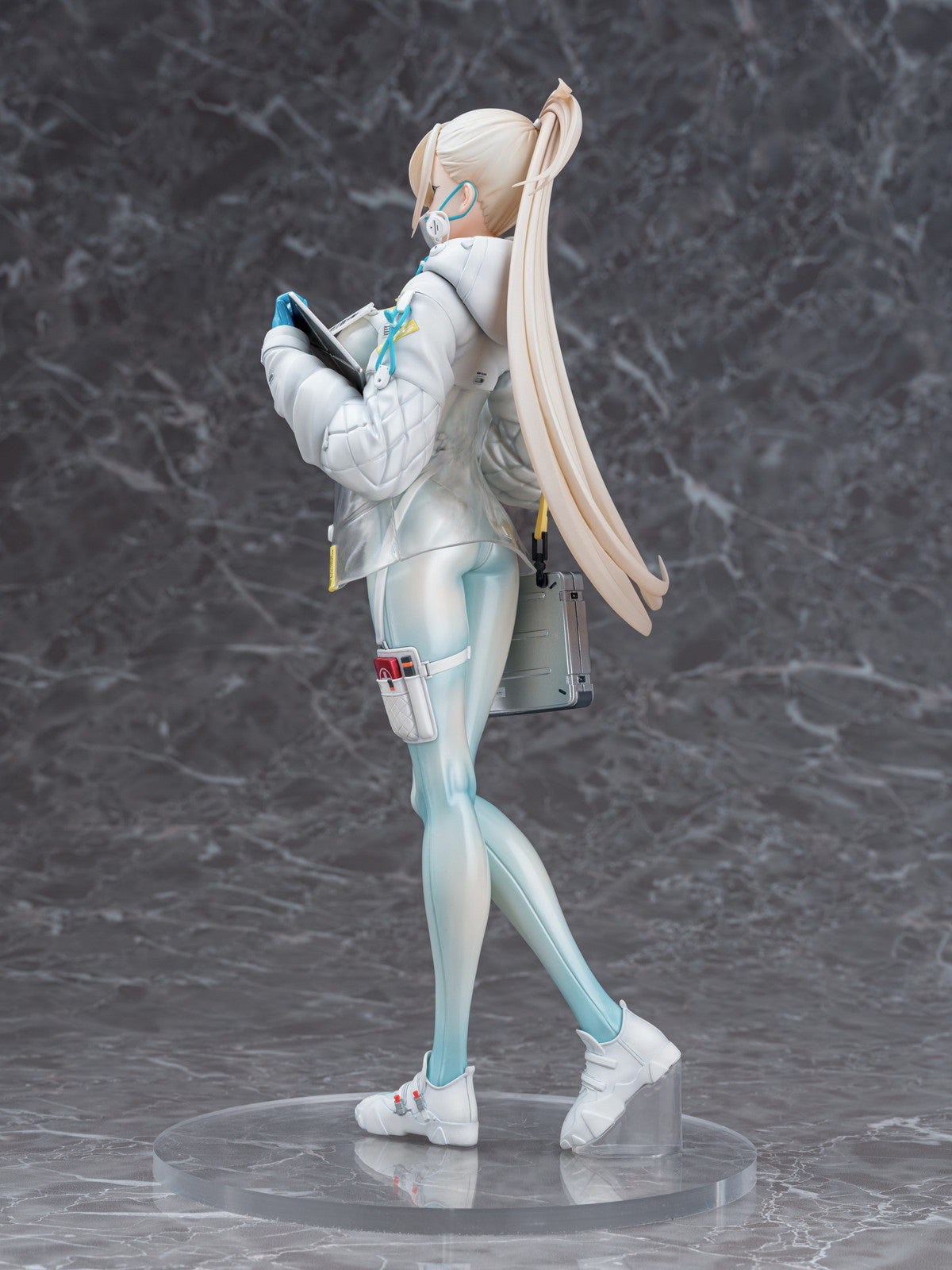 DR. Flower Imitation figure – lower body sculpt detail