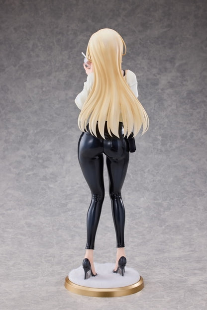 Aoi Koigakubo figure – lower body sculpt detail
