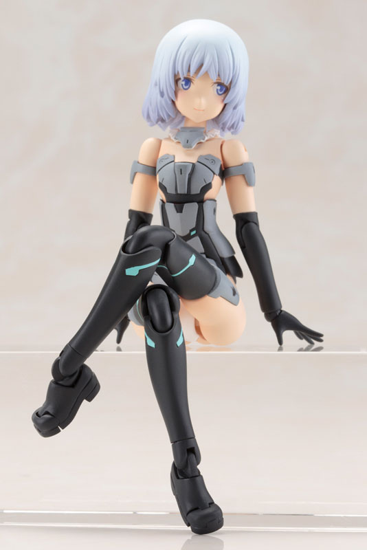 Frame Arms Girl Materia model kit, detail of the waist swing joint